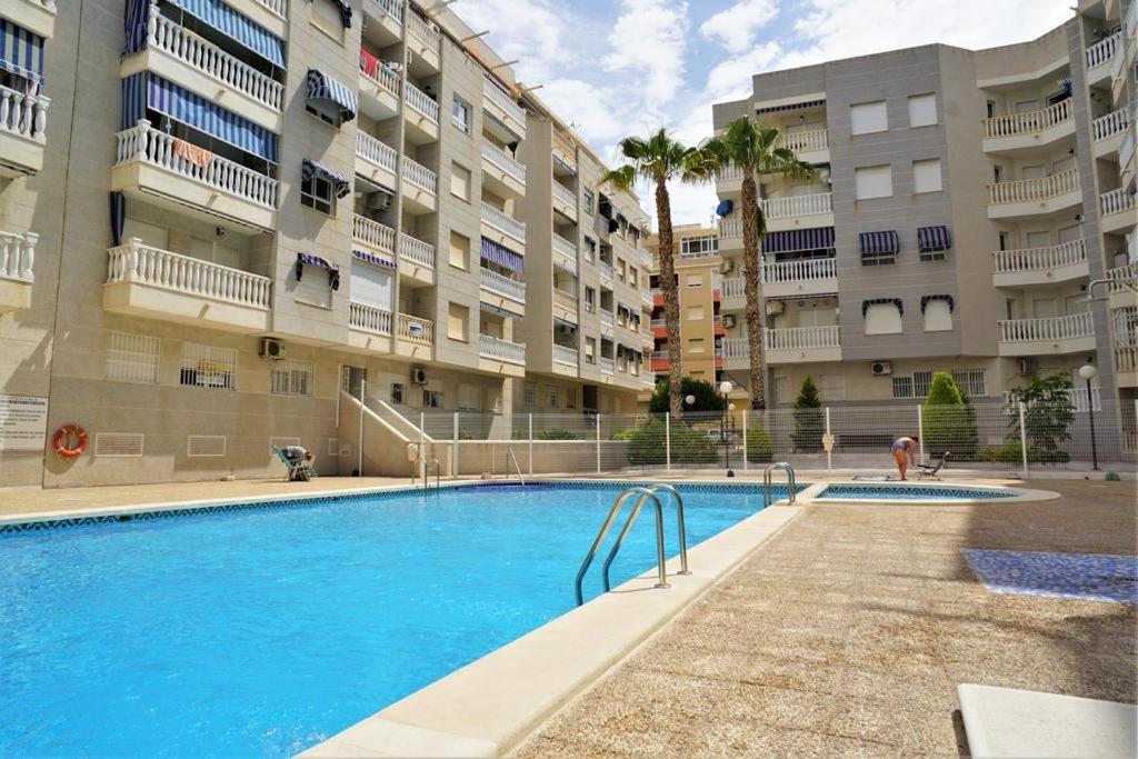 Mila Sloneczny Apartament W Torrevieja Centrum Eksteriør billede